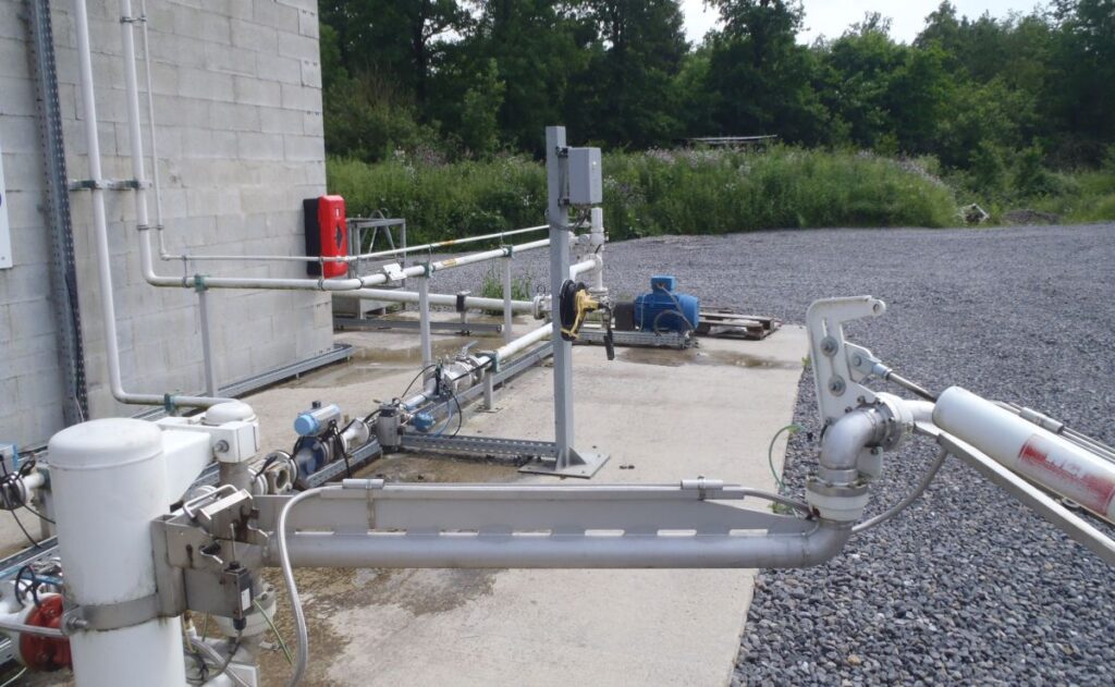 Chantier Henrotte - Protection contre les chocs 2 Protection d'une pompe propane