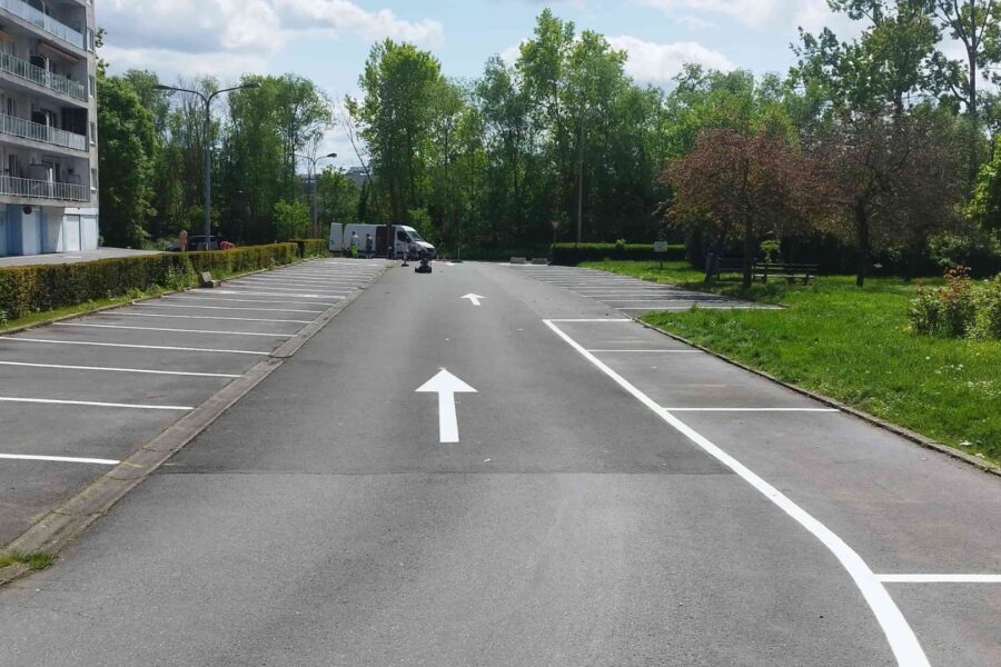 Bannière peinture routière